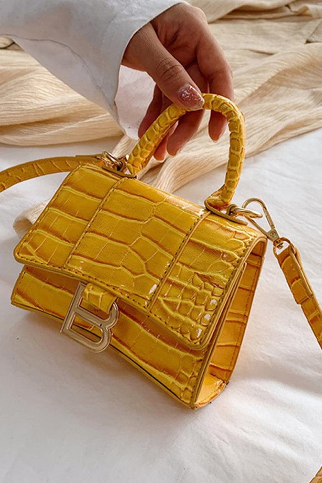 Women's Yellow Crocodile Texture Crossbody Shoulder Bag