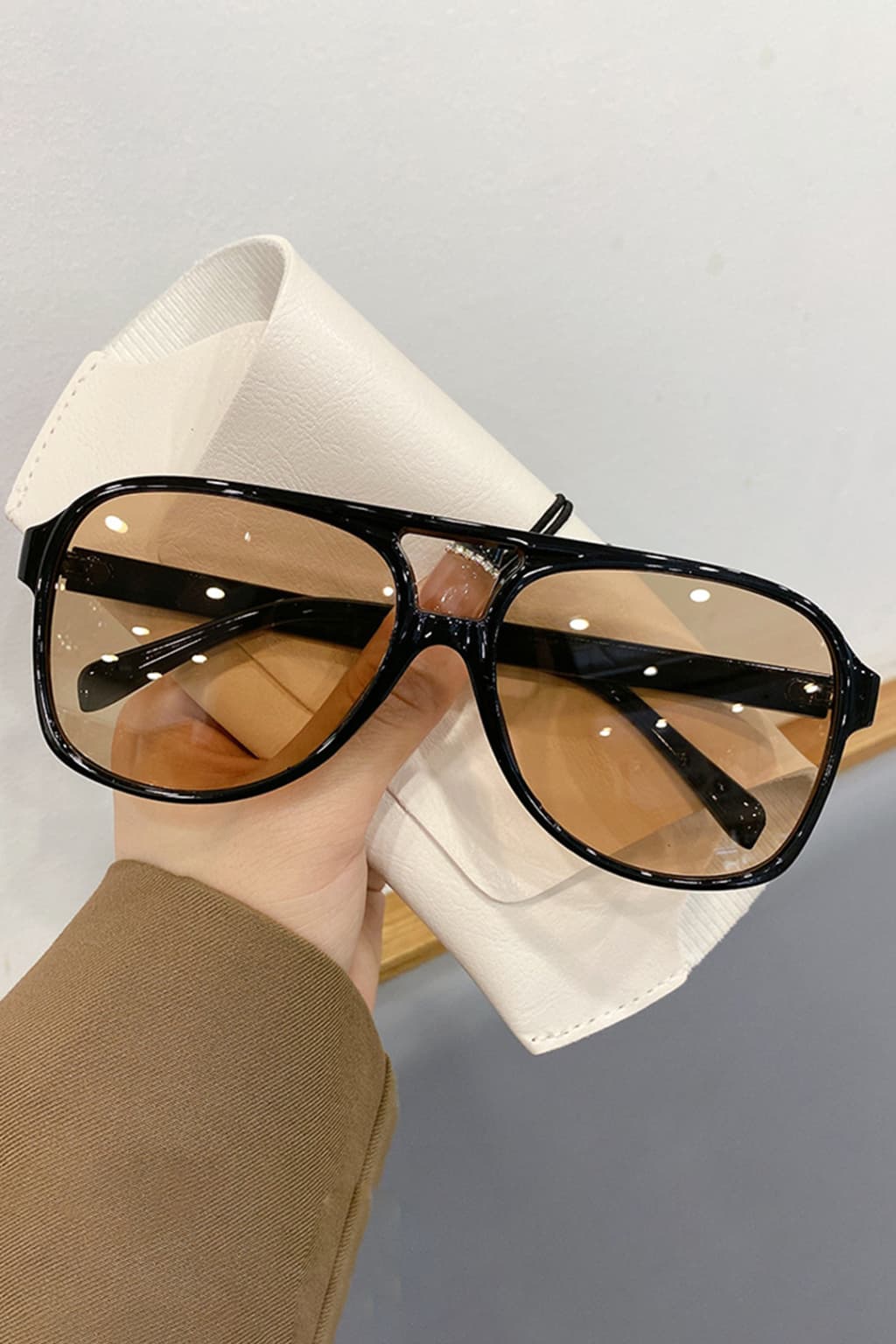 Unisex Classic Aviator Sunglasses  Full Frame Dark Lens